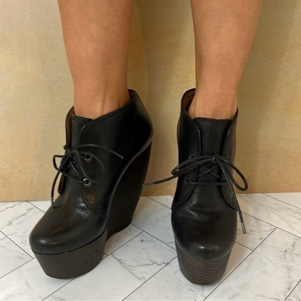 Lanvin Black Platform Booties - Size 39 - Picture 11 of 11